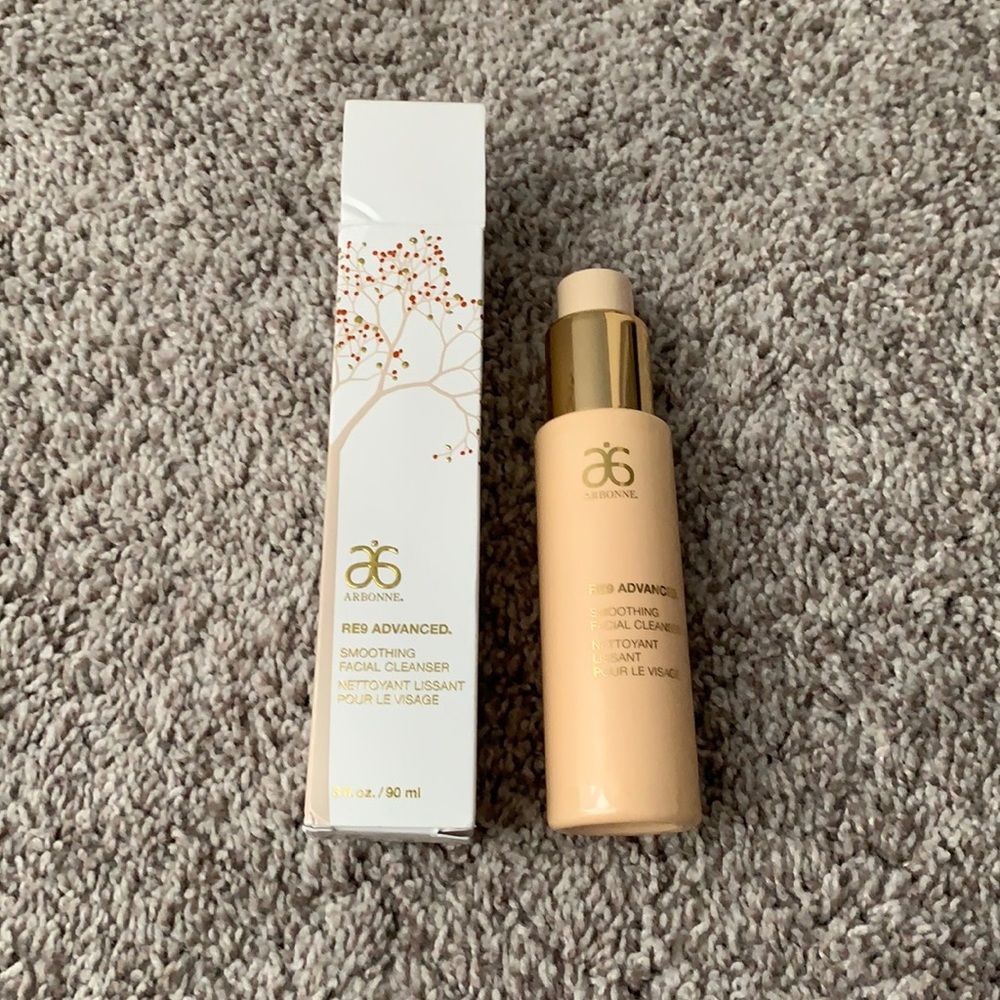 Arbonne RE9 Advanced facial cleanser